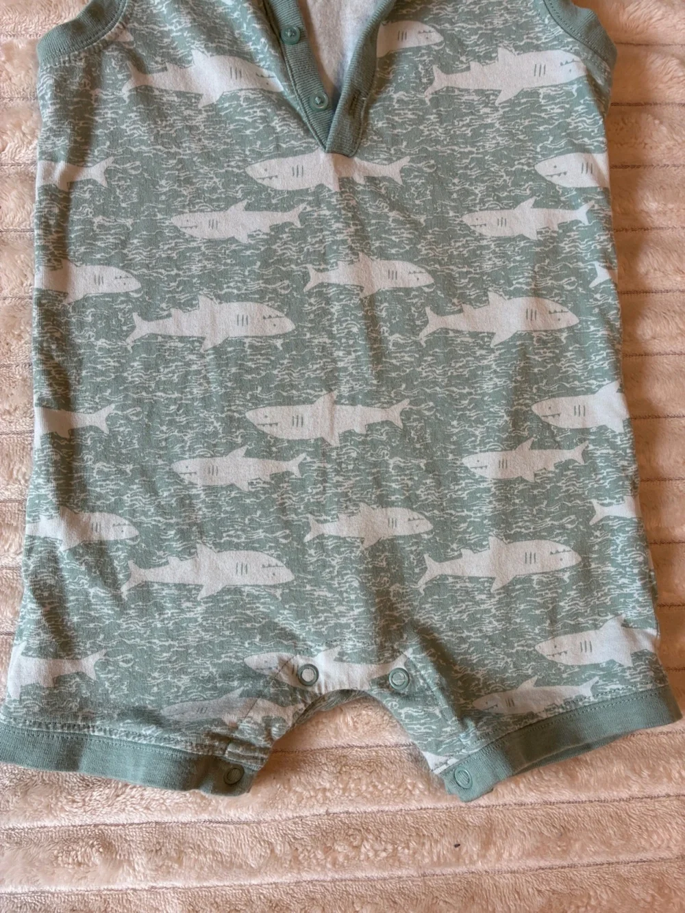 🦈 Carter’s 12M Shark Hooded Romper 🌊